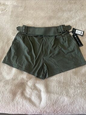 blanc noir Olive Belted Women’s Shorts